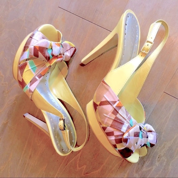 BCBGirls Shoes - Women’s BCBGirls Sandals - MUST BUY IN BUNDLE